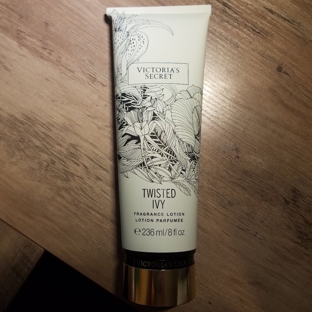 Victoria's Secret Twisted Ivy Fragrance Lotion